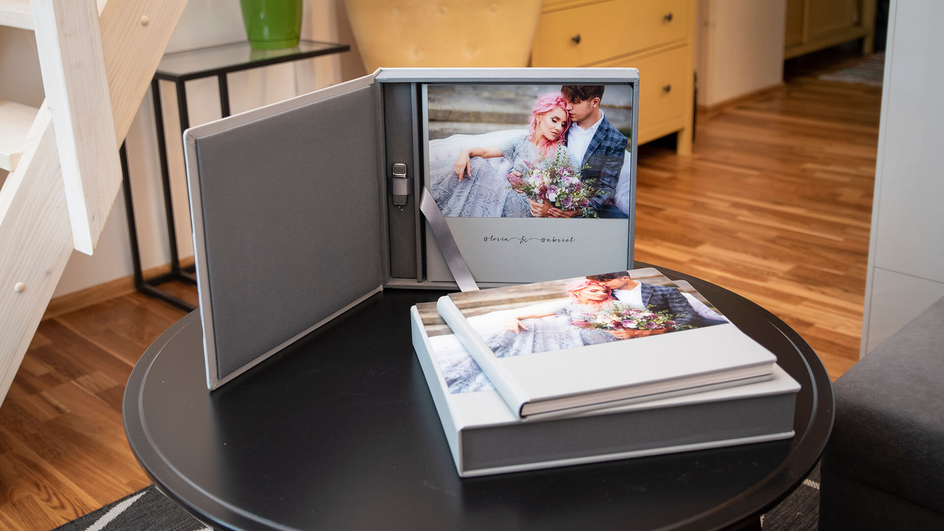Wedding Photo Albums with a Box and USB -  Complete Set