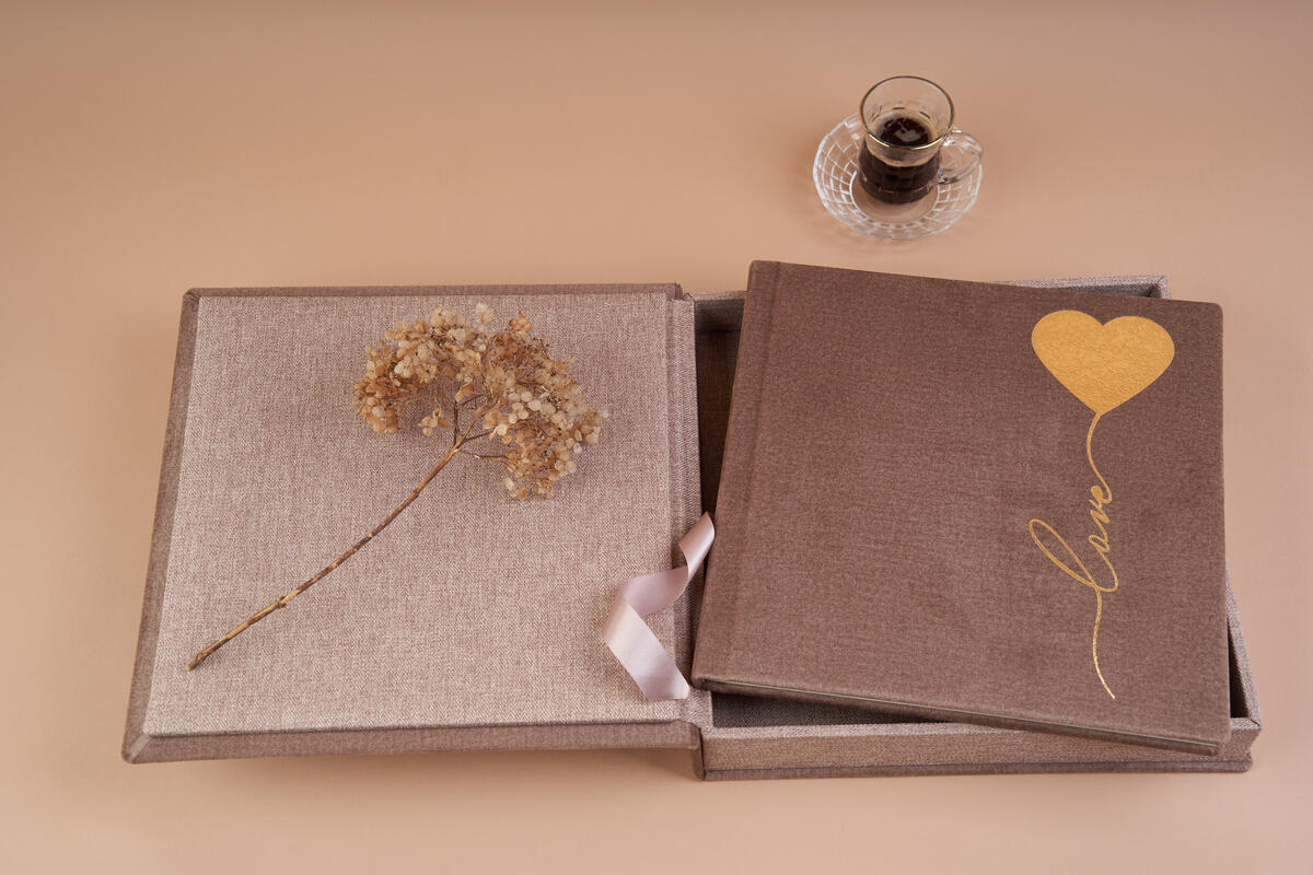 Gilding on Velvets
