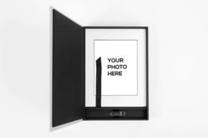 Passepartout Box mit Fotos in Passepartout Rahmen, Mockup-Vorlage