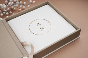 J64 White Orchid Eco-Leer