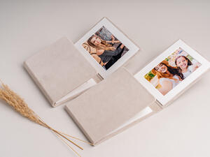 Triplkes wsuwany w oprawie aksamitnej 