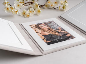 Tripleks wsuwany na trzy zdjęcia 