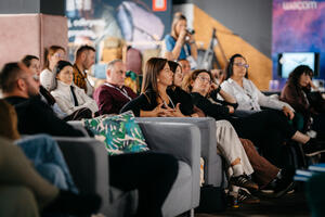 nPhoto Workshops 6 - 9