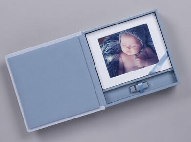 folio box box for matted and mounted prints with usb passepartout board mounted newborn photography professional product
