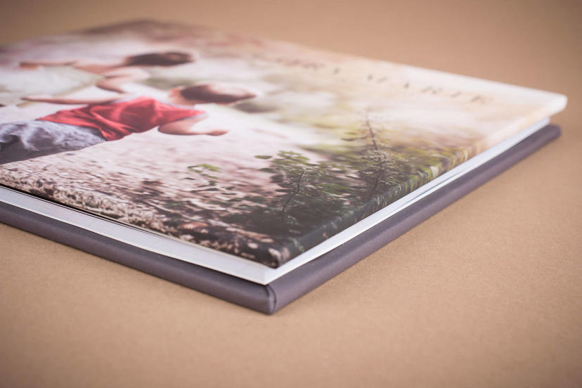 Album fotograficzny z drukowaną kreatywną oprawą dla fotografa nphoto