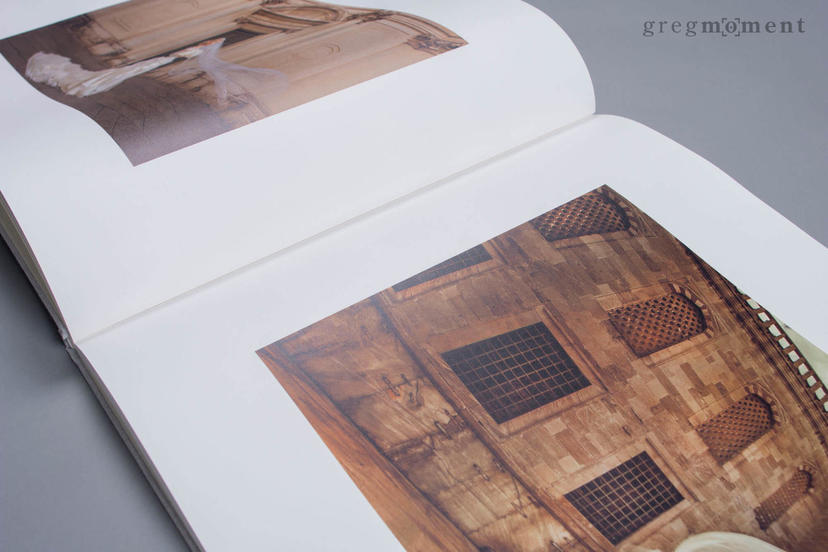 Grand Gallery Fotobuch Extra großes XXL Fotobuch im Gallerieformat Gravur mit deinem Logo auf dem Cover für Fotografen Fine-Art Online Druckerei nPhoto