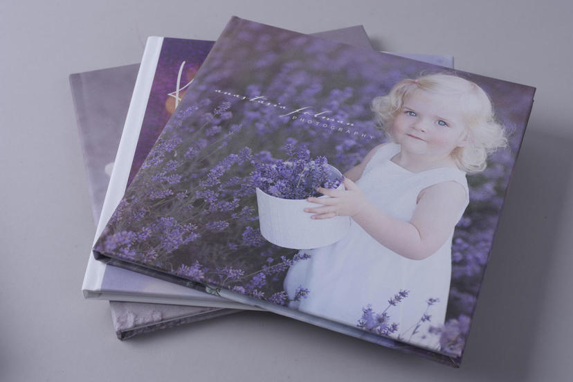 Lite Album lay flat album for newborn family photographers 1