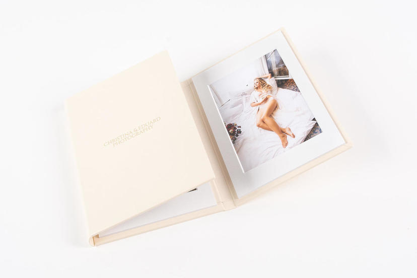 F3 Triplex in Ivory leatherette with passepartout cards boudoir photography nPhoto