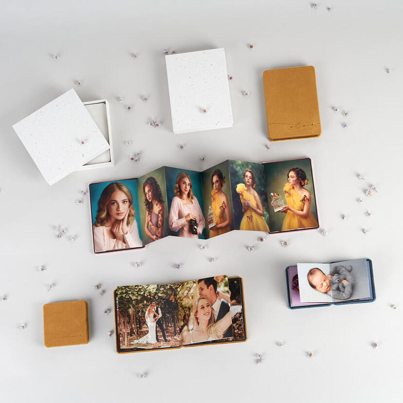 Portret foto's in een harmonica boekje