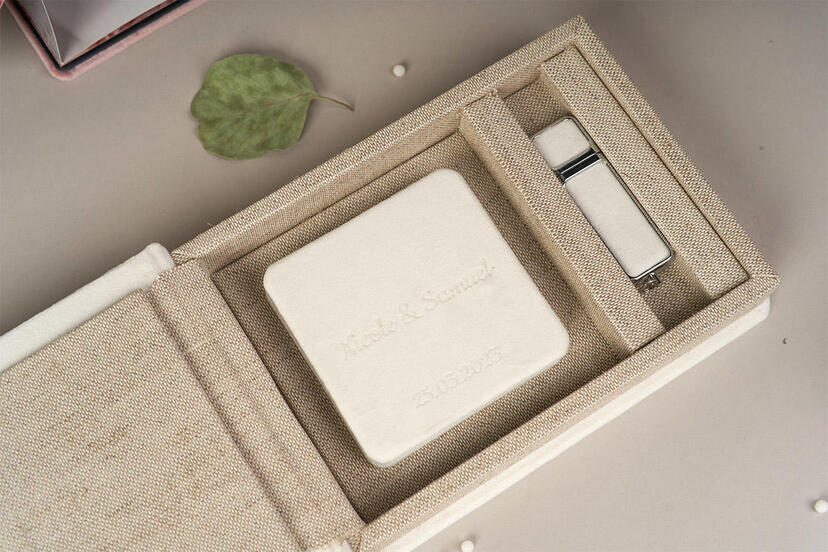 Mini Livret Accordéon Coffret avec Clé USB