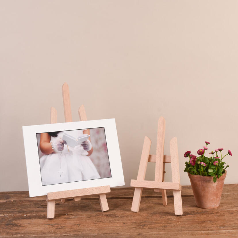 Tischstaffelei als Fotoalbenaufsteller von nPhoto 