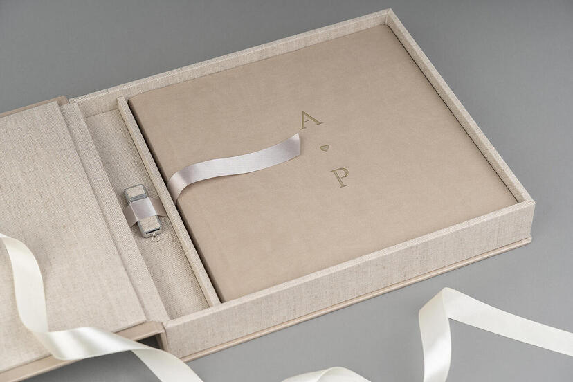 J60 Perlbeige Kunstleder Matt