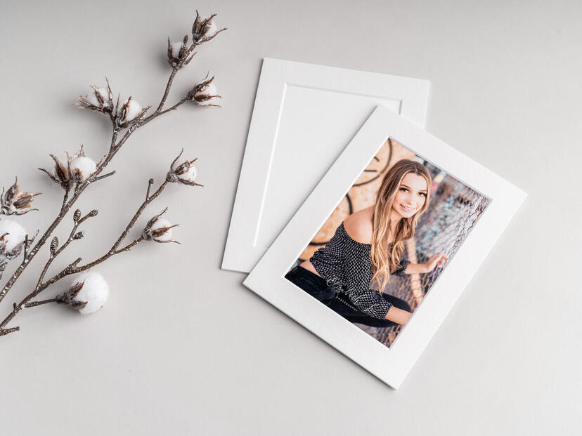 Elegante Passepartout-Karte mit Fotoeinschub – moderner Einsteckrahmen für Fotos zum Aufstellen oder Wechseln