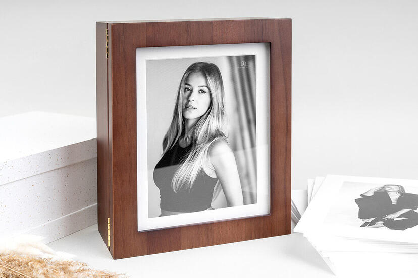 Box für Fotokarten aus Holz mit Bildfenster 