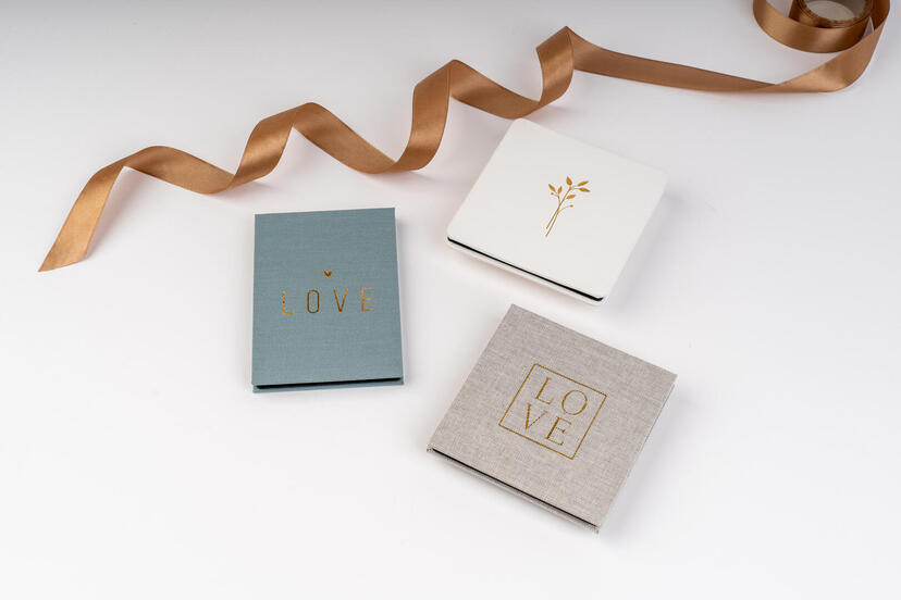 verschiedene Farben von Leporellos