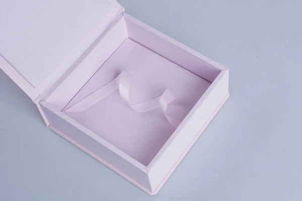 Album Box professional packaging for photo album photo books professional photographers nphoto