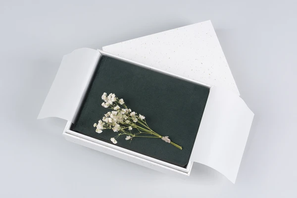 Elegancki, tekturowy Eco Gift Box na fotoprodukty