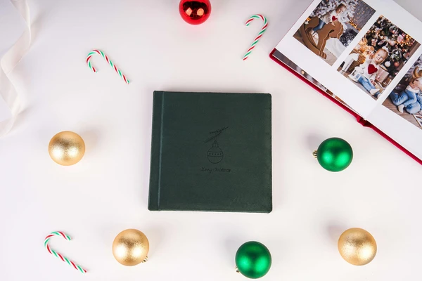 Photo Album V7 Baubles - engraving