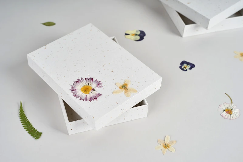 ELEGANCKI ECO GIFT BOX DO HARMONIJEK 